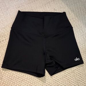 NEW Women’s ALO Yoga Athletic Shorts SZ Small